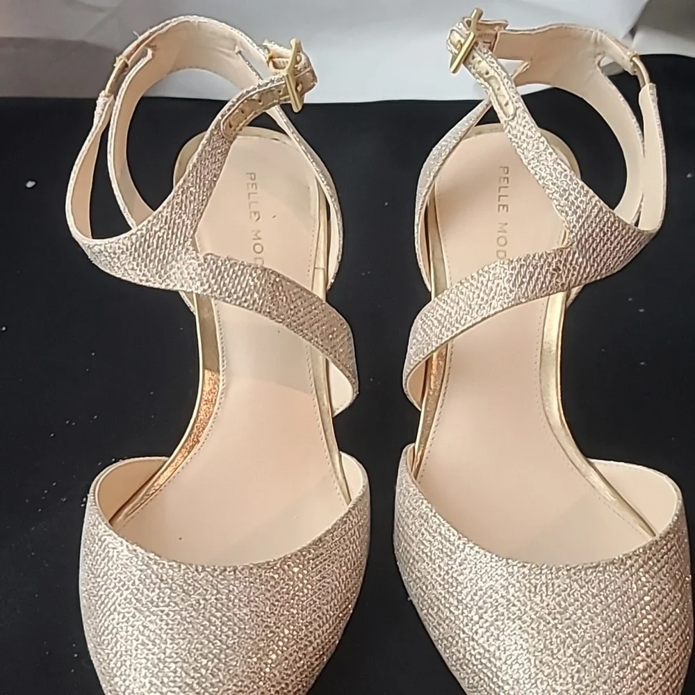 Pelle Moda Gold Glitter Strappy Heels - 10